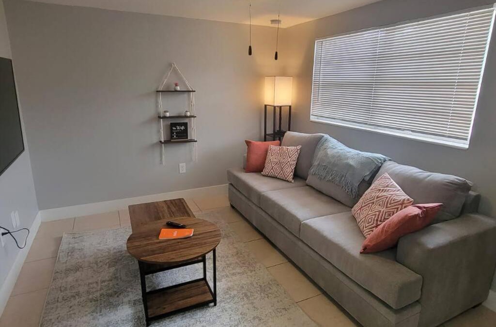 Terrace Park Apartment | Bohemian 1 Bedroom- Minutes from Busch Gardens