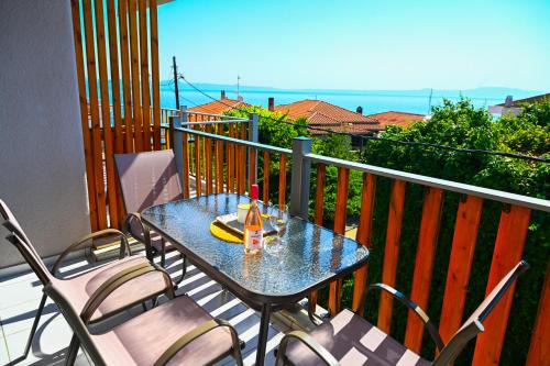 Afytos Apartment | Bohemian Afitos Apartment