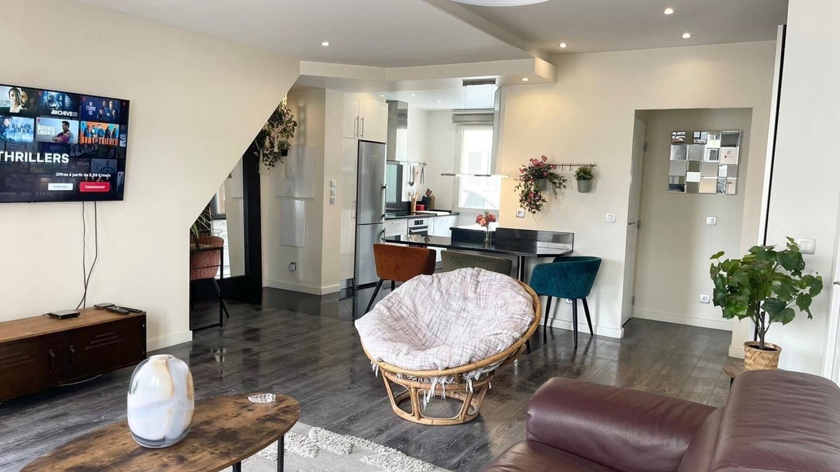 Savigny-sur-Orge Apartment | Bohemian & Chic Apartment 20' from Paris