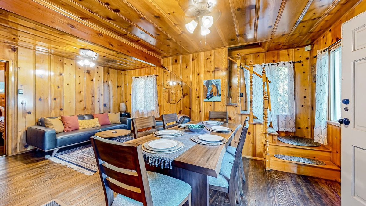 Crestline Cabin | Bohemian, peaceful dog-friendly cabin with mountain views, large yard, and games