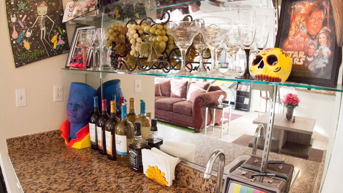 Winchester Condo | Boho Haus w/Cats & Pool | 420 Friendly | Near Strip & Convention Center