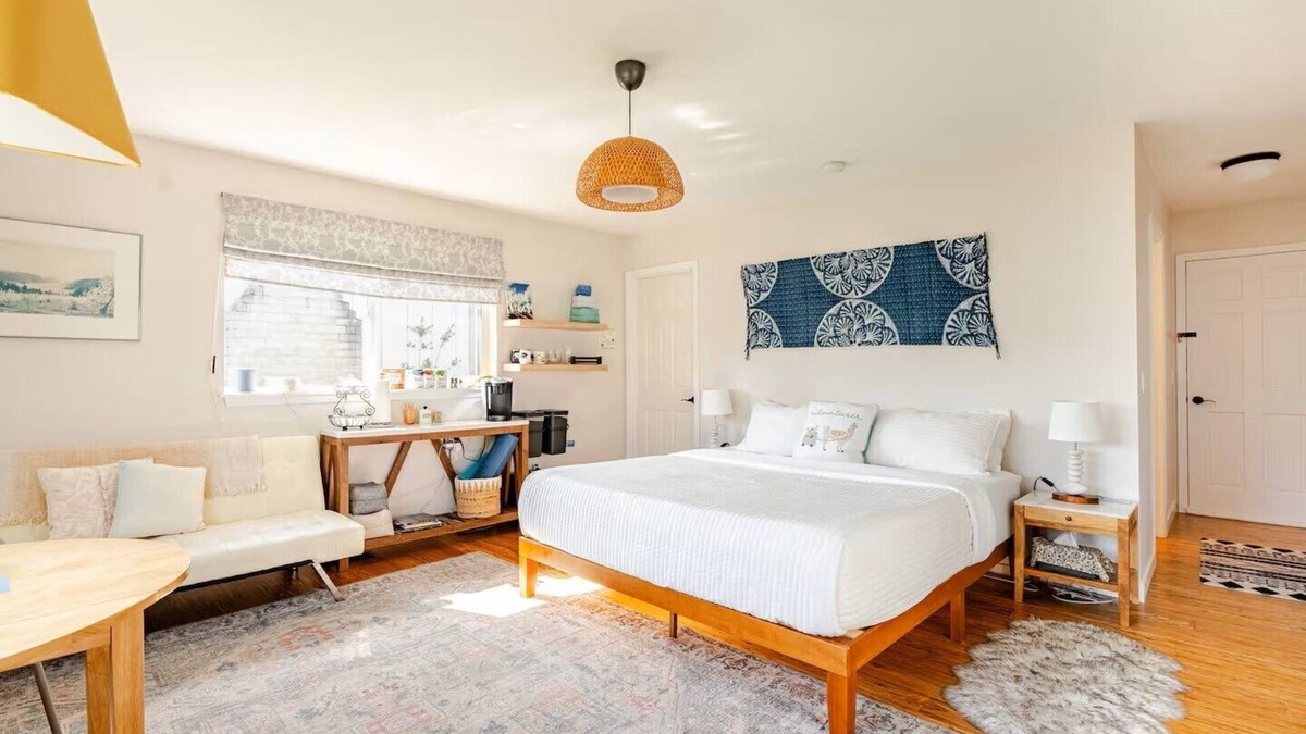 Hood River Apartment | Boho Hood River Master Suite w/Private Entry