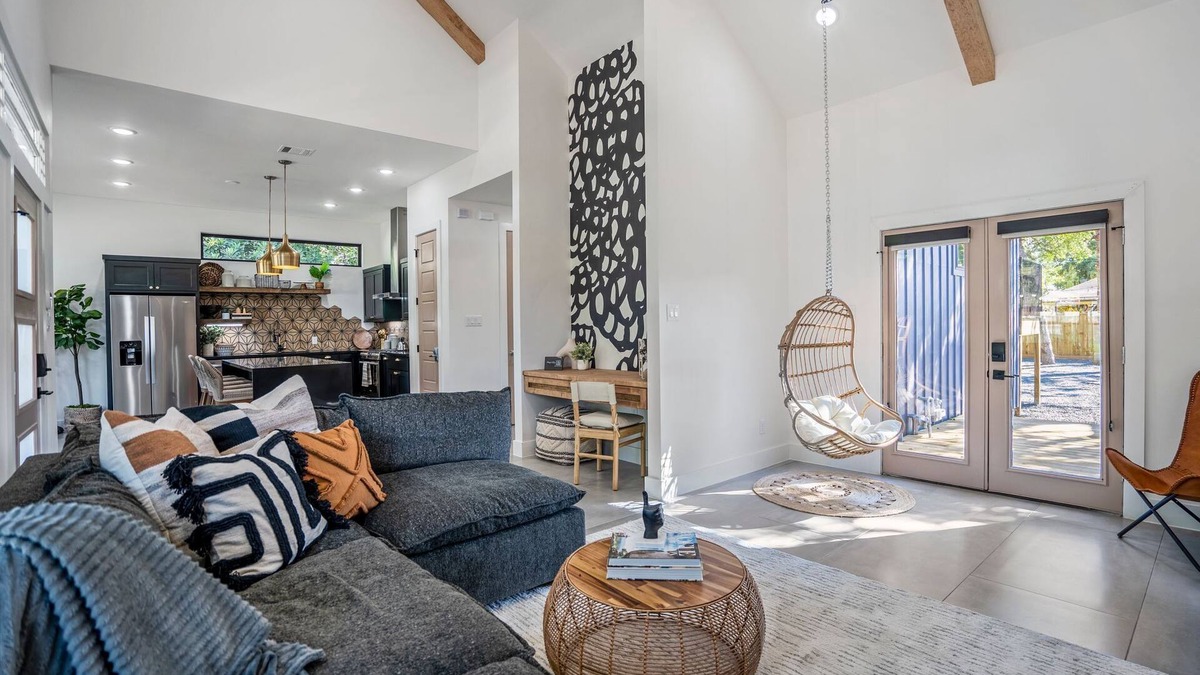 Greater East End House | Boho House @ East Downtown