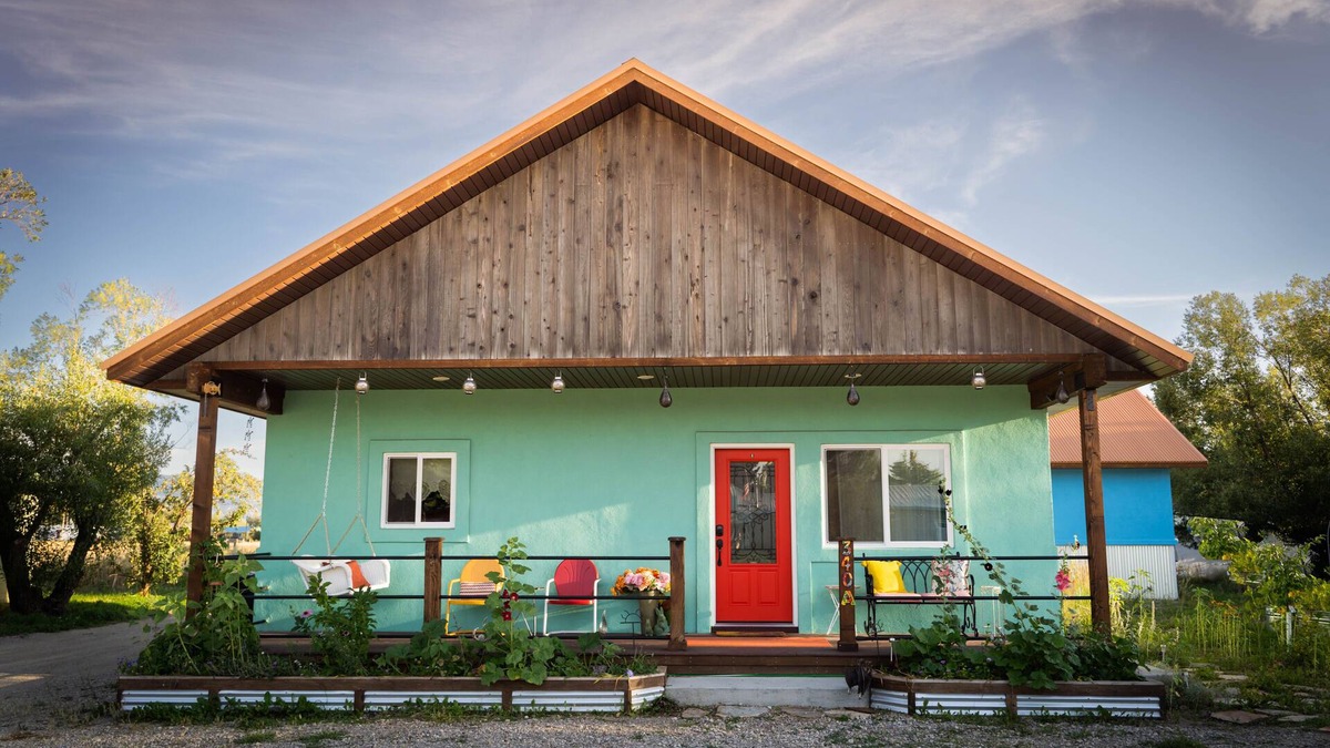 Driggs Cottage | Boho Mountain Cottage in the heart of Driggs