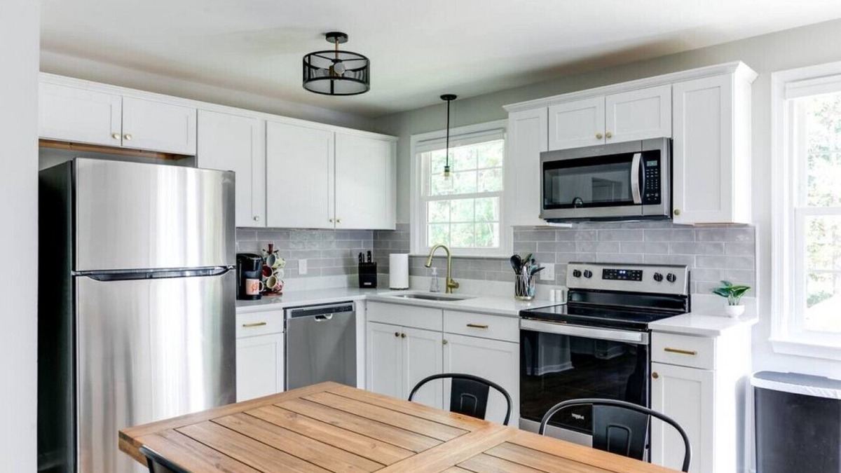 Dumbarton House | Boho Ranch Home in the West End