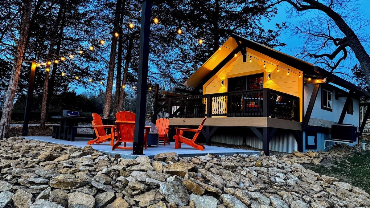 Ashland Cabin | Boho - Safari Canvas Cabin | 1 Bed, 1 Bath