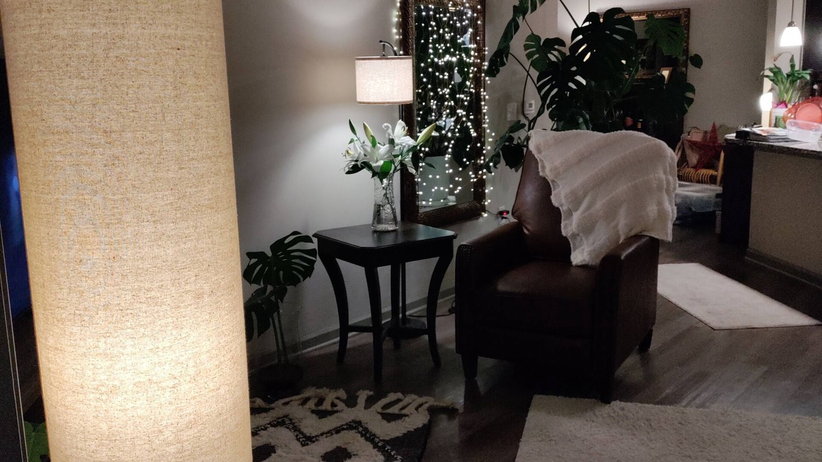 Alpharetta Apartment | Boho Treehouse 1-bedroom apartment ALPHARETTA, HALCYON, BIG CREEK GREENWAYn