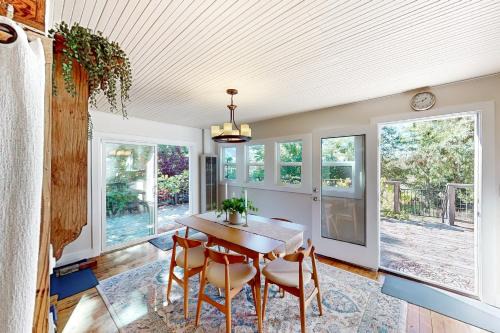 Graton House | Boho Wine Country Farmhouse