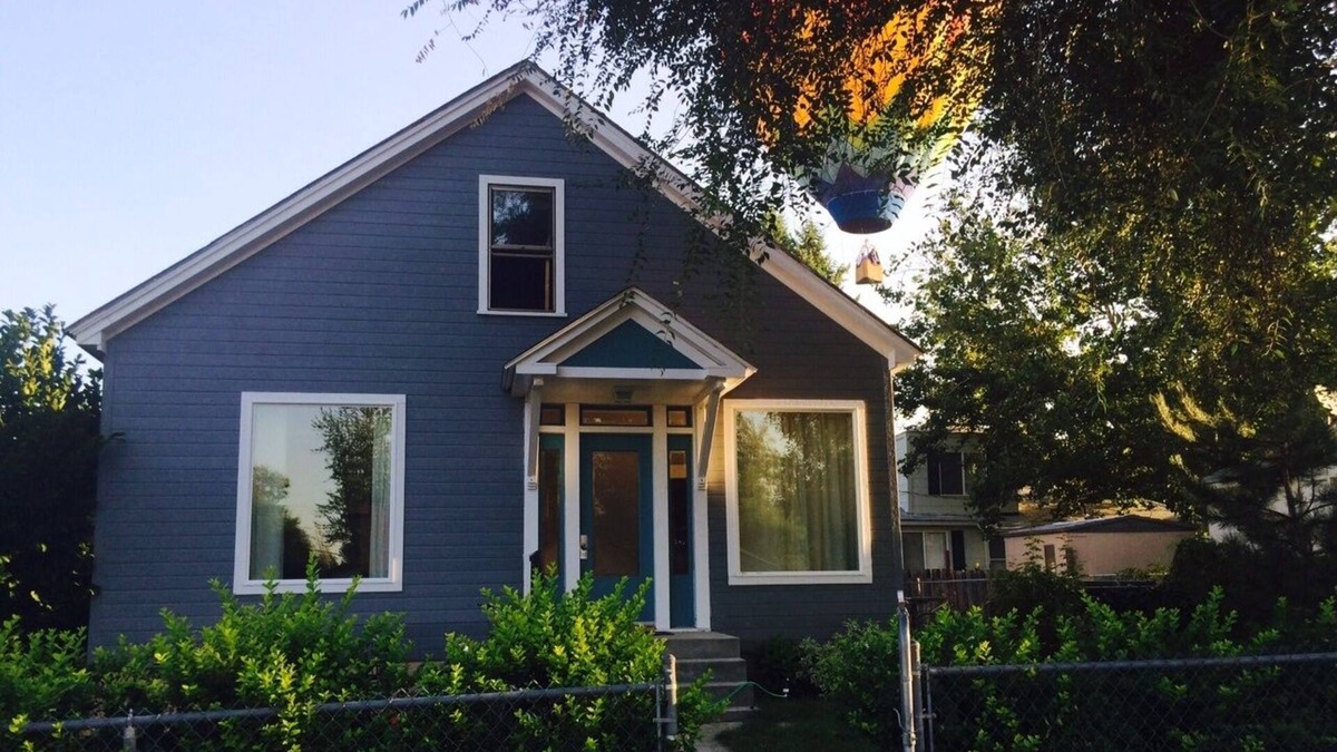 Veterans Park House | Boise's Best Location Swim, Bike, Whitewater, Entertain Or Just Relax