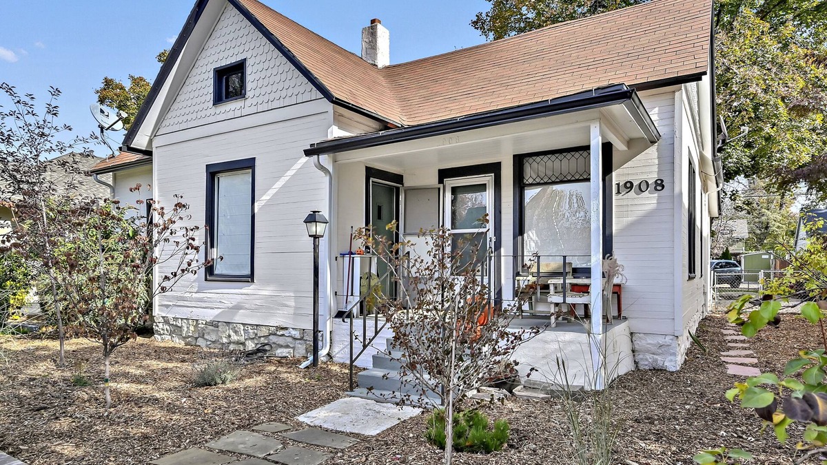 North End House | Boise's Hyde Park Guest Cottage - Fully Fenced Yardn