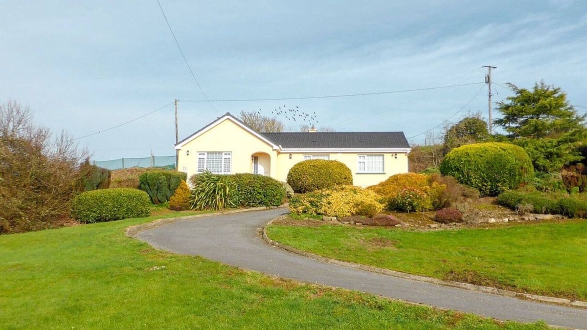 Thomastown Ski Chalet | Bolams Holiday Home