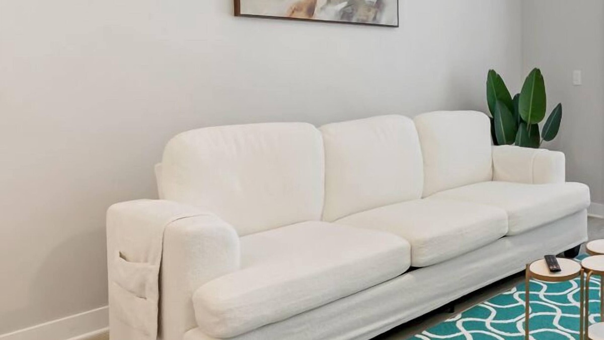 St. Peters Apartment | Bold 2215 I New I Free Parking