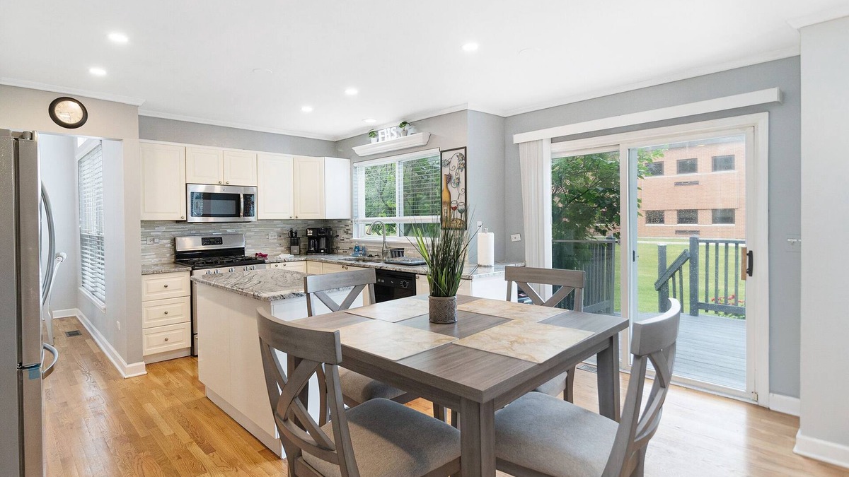 Bolingbrook House | Bolingbrook Rental - Jonathan Way