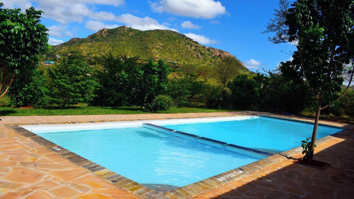 Voi Cabin | Boma Simba Lodge