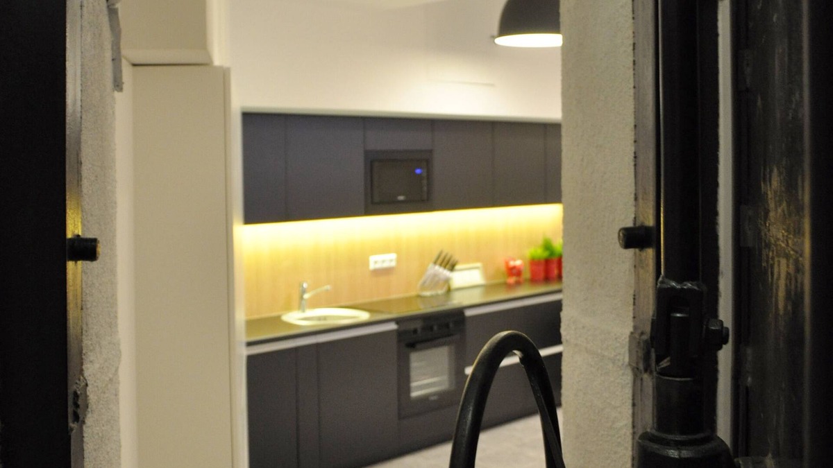 Vilnius Apartment | Bomb Shelter apartment Vilnius (central+ free parking)
