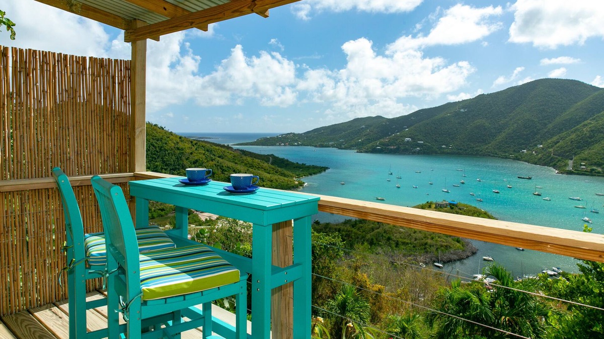 Seagrape Hill Cottage | Bon Bini Cottage - Full AC, Solar Power w/Battery Back-Up, & Hot Tub!