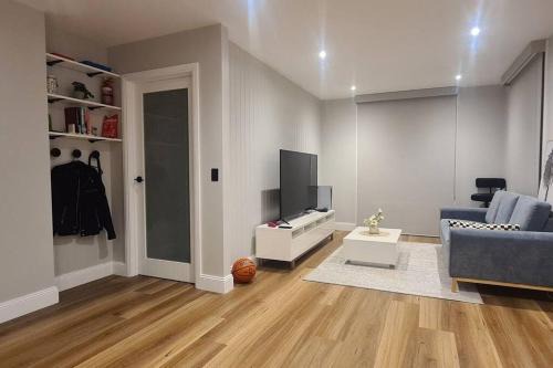 Werribee Apartment | Bon Voyage