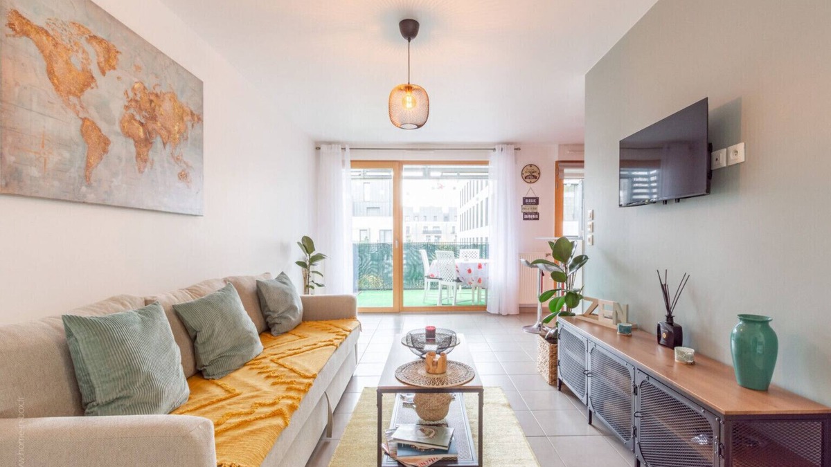 Montevrain Apartment | Bon Voyage by Plaza proche Disneyland