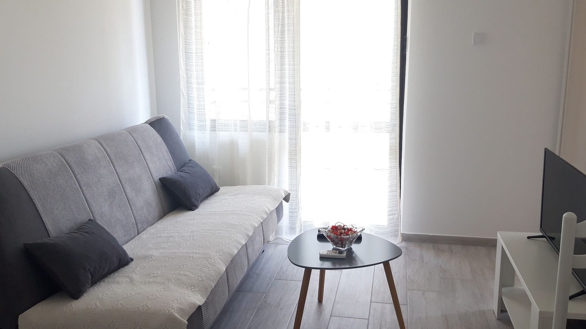Orahovac Apartment | Bonaca Apartments Sea/Mountain View