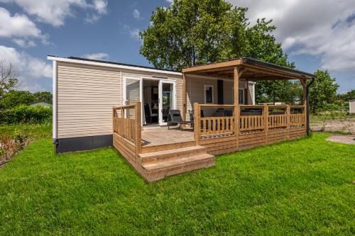 Renesse Ski Chalet | Bondi Beach