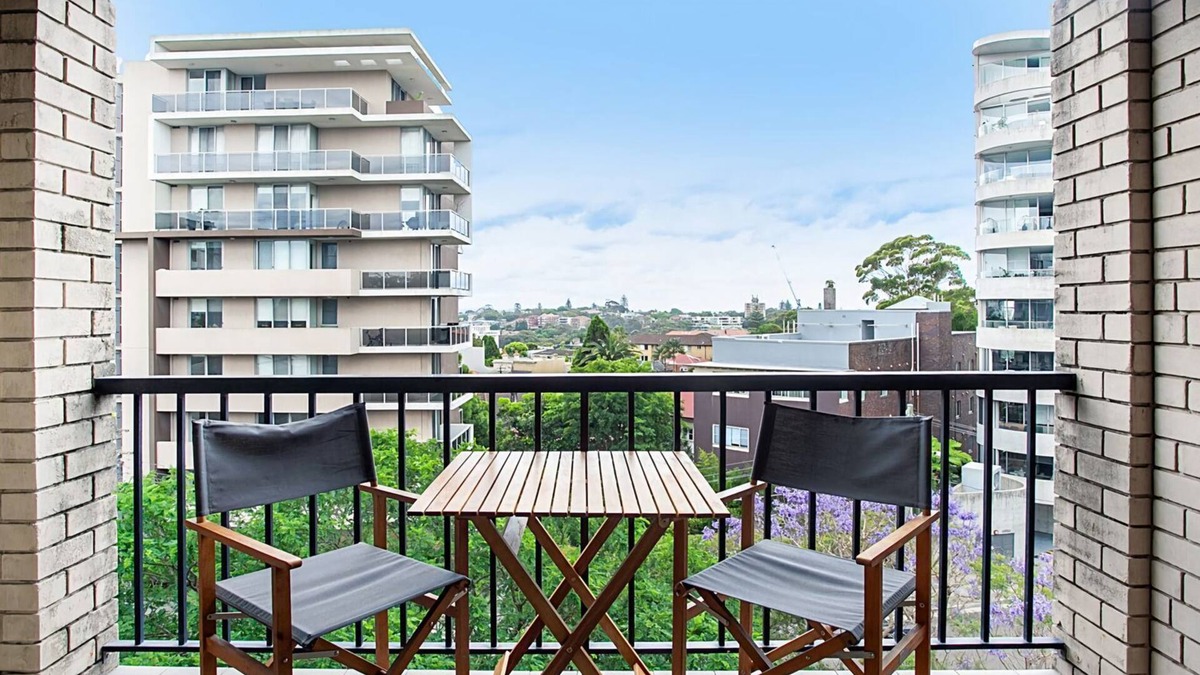 Bondi Junction Apartment | Bondi Haven is centrally located 2-bedroom apartment with terrace and parking