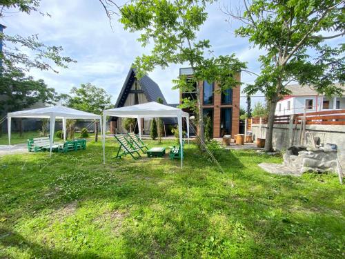 Kobuleti Villa | Bondo'S Cottage