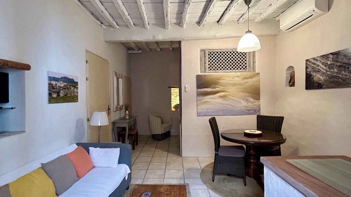 Bonifacio Apartment | Bonifacio Haute-Ville: large renovated 14th century charming studio, air-conditioned, WIFI
