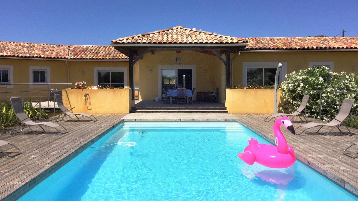 Bonifacio House | BONIFACIO MAGNIFICENT LUXURY MANSION 5 STARS 10 PEOPLE HEATED POOL AND JACUZZI