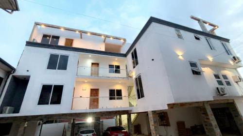 Madina Hotel | Bonsukoda Lodge