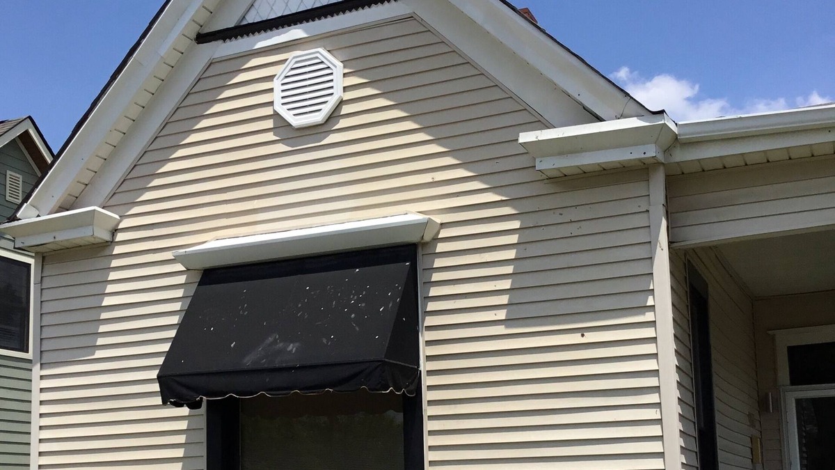 New Albany House | Book a date on State Street