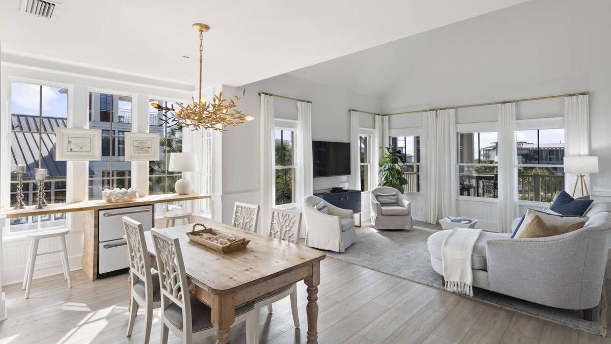 Watercolor Condo | Book a Fall Getaway Today! 30A Beaches! Club Amenities! 2 Adult Bikes!