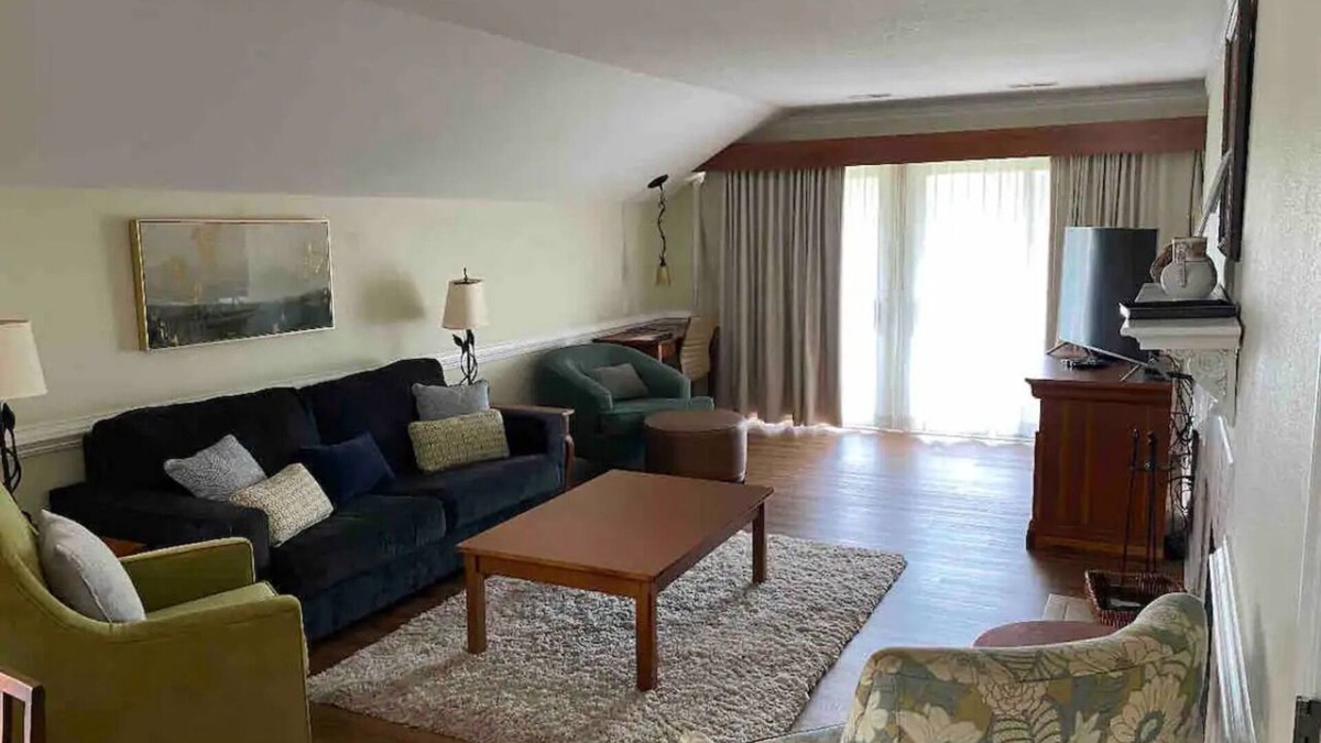 Lackey Condo | Book A Piece of History at Kingsmill Resort in Williamsburg Virginia!