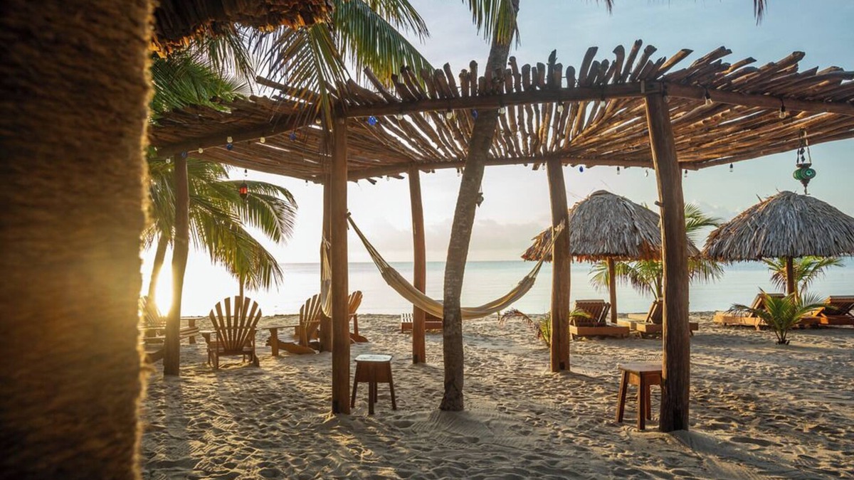 Placencia Resort | Book our entire beach front hotel