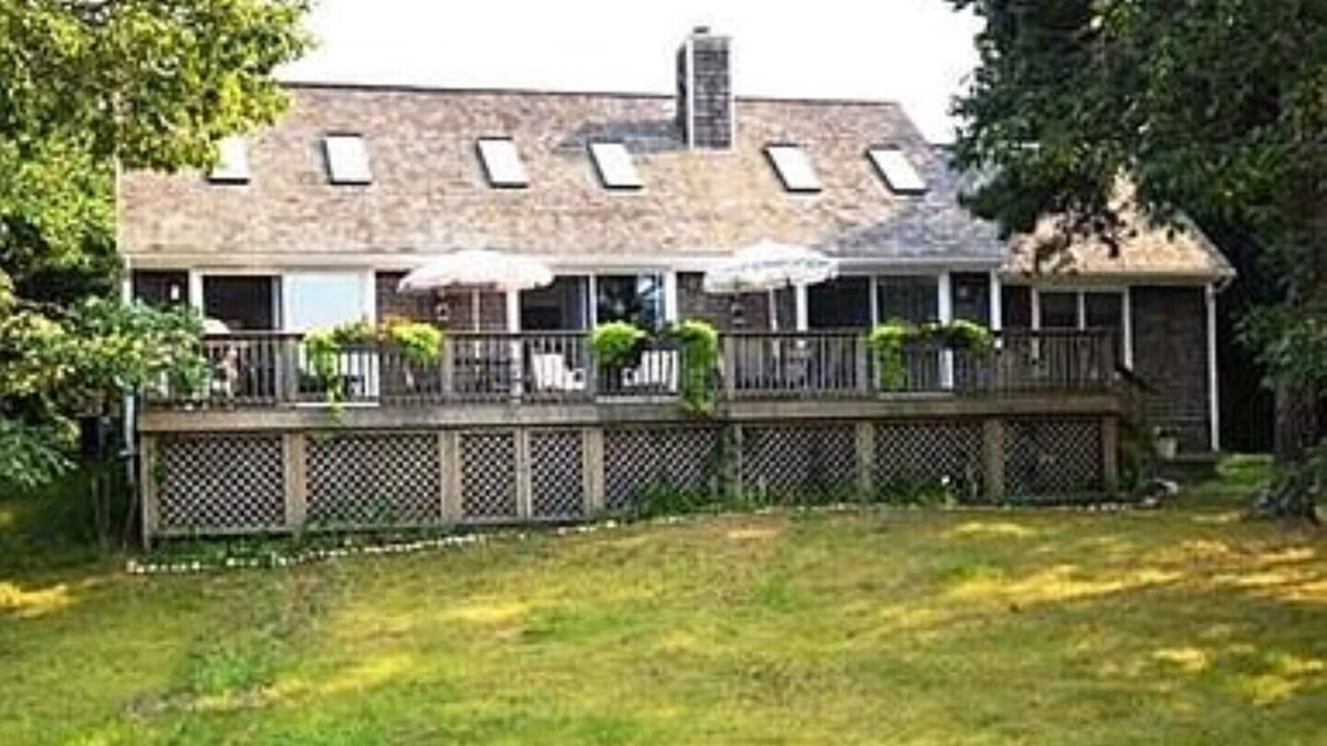 Adamsville House | Book Summer 2024, now! Great Place!