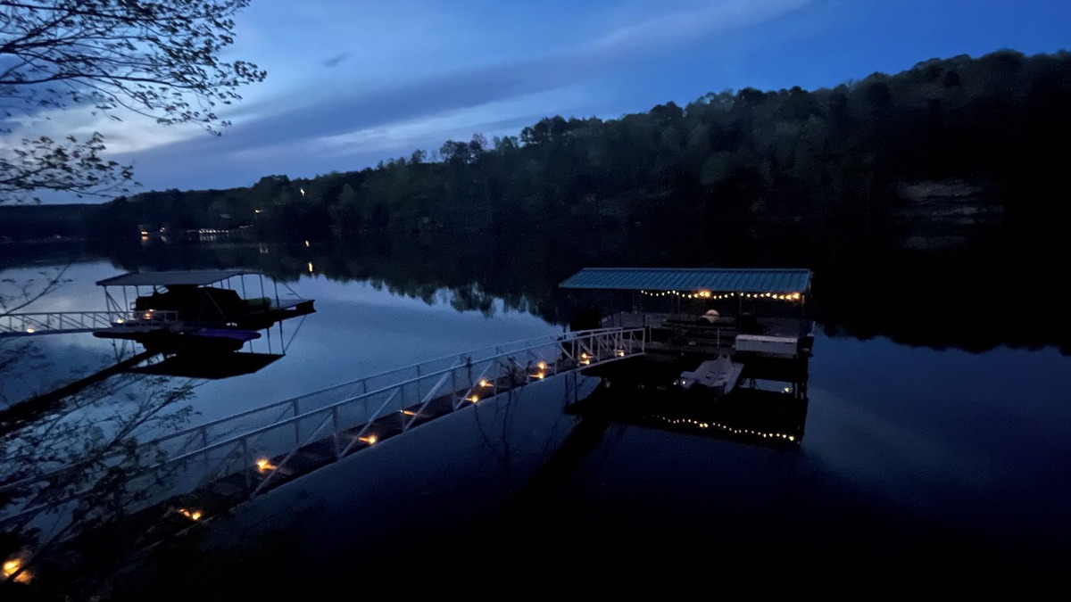 Crane Hill House | Book Your Fall Dates Now! Football, Fire Pit & Lake Fun!