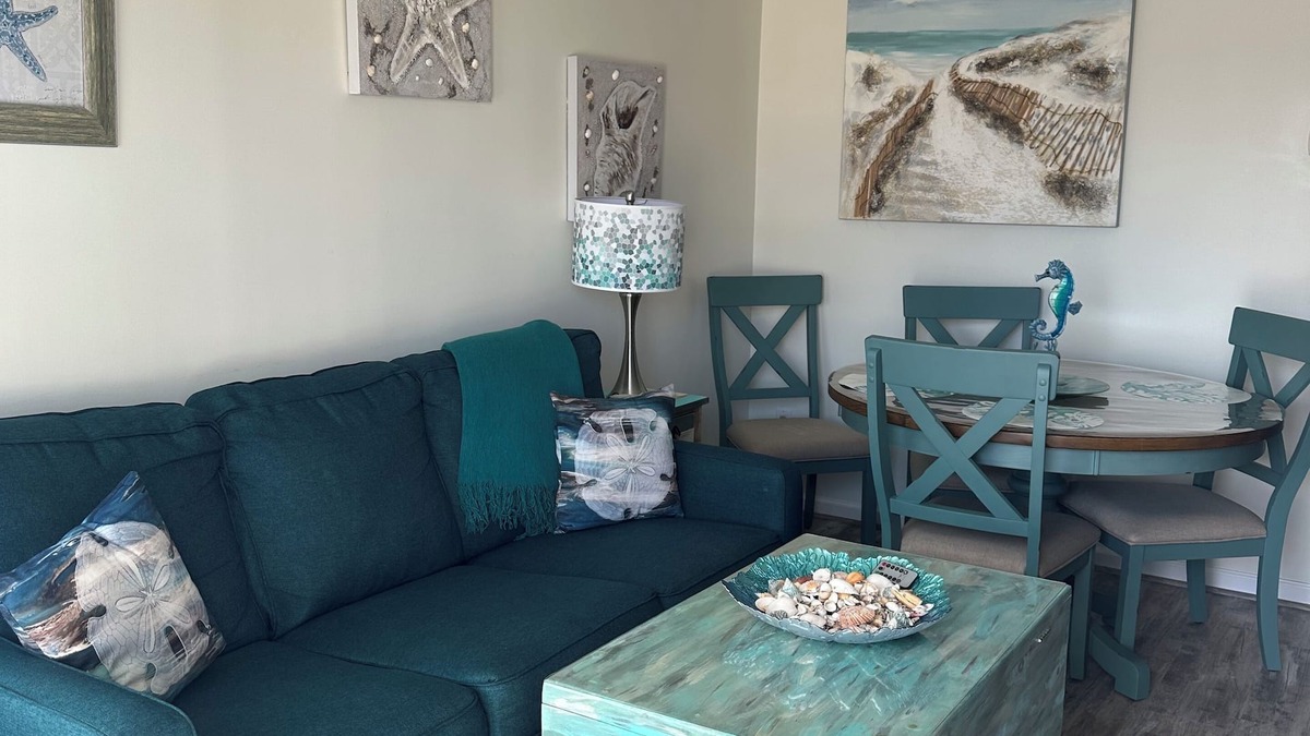 Wildwood Crest Condo | Book Your Fall Get Away in Beautiful Wildwood Crest Condo 2 Blocks to the Beach