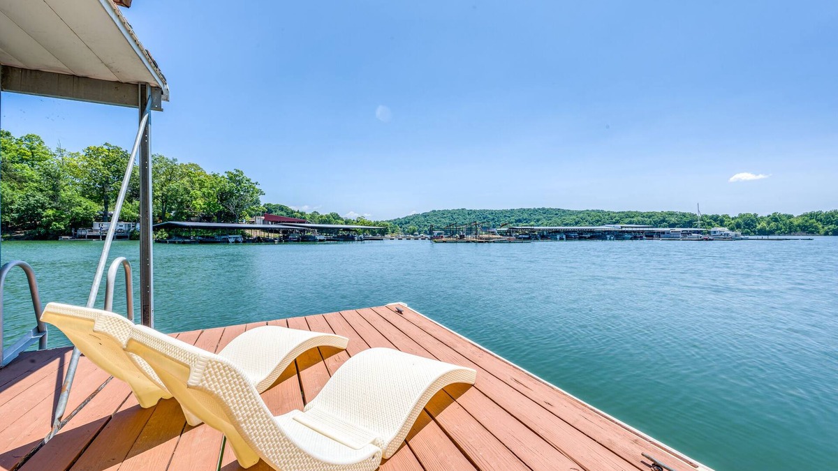 Lynn Garden House | Boone Lake House near Marina TriCities Airport