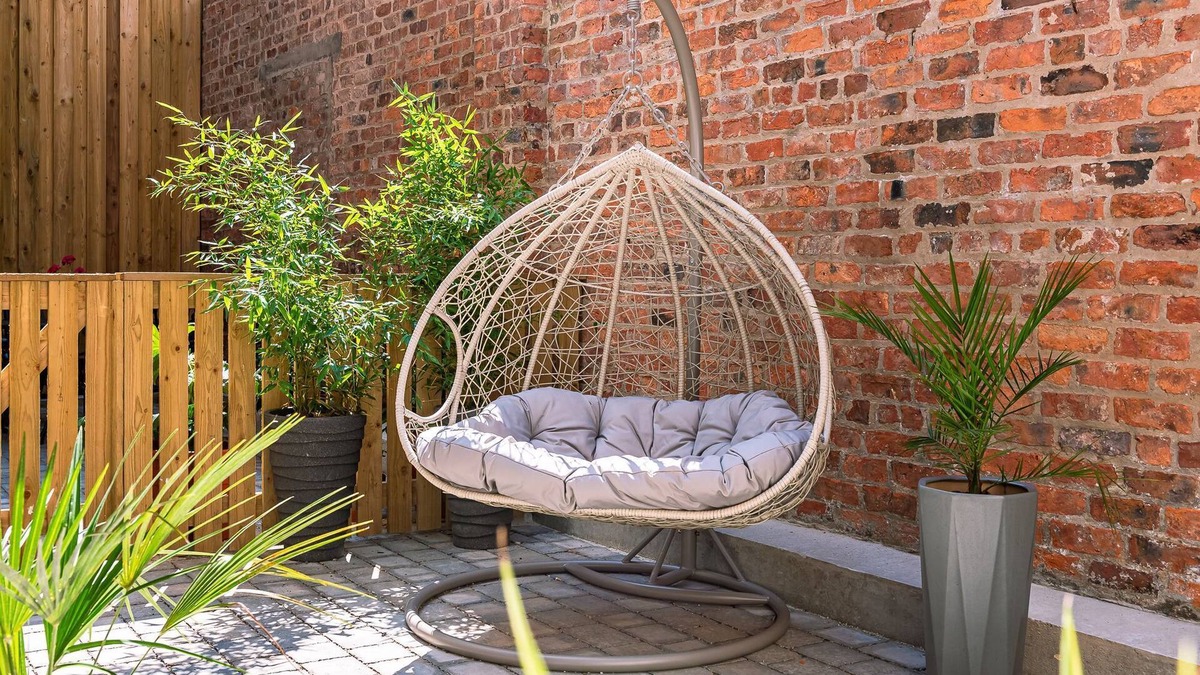 Bootham Apartment | Bootham Row Hideaway - a couples retreat that sleeps 2 guests in 1 studio