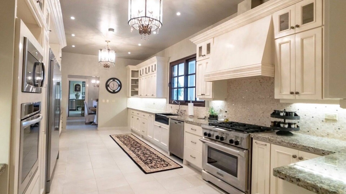 Boquete House | Boquete Luxury: Chic & Serene Home, Walk to Town & Amenities