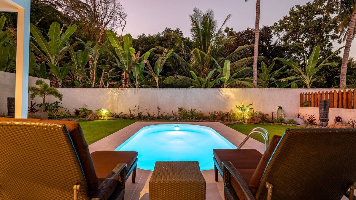 Point Matira Villa | BORA - Tahaana Hoe Pool