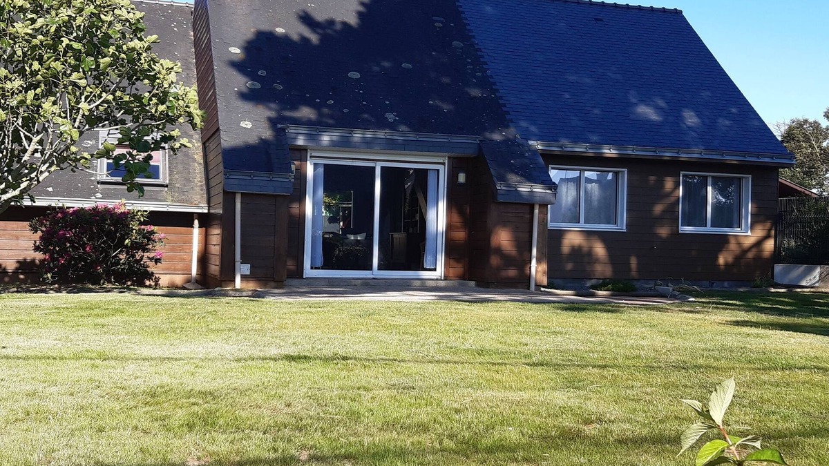 Asserac House | Bord de Mer family home