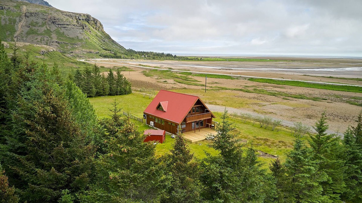 Hornafjörður House | Borgarbrekka - In the Land of your Dreams