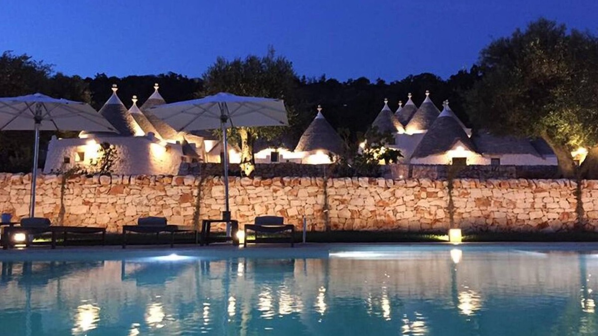 Cisternino Hotel | Borgo Canonica