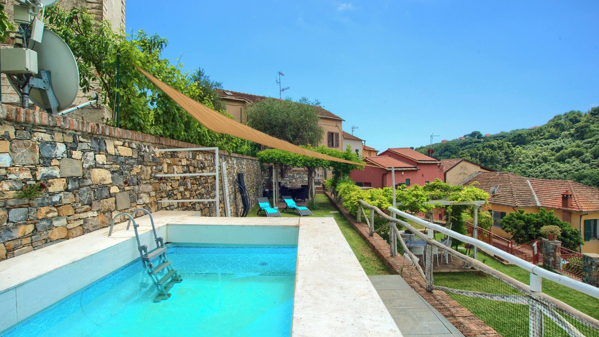Diano San Pietro House | Borgo house: relaxation mini private pool and garden