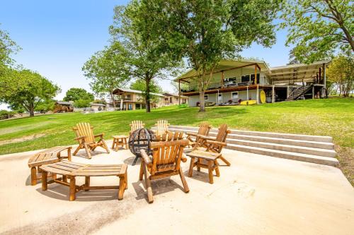 Kingsland House | Born Country