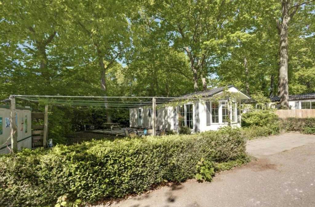 Municipality of Wageningen House | Boshuisje- Chez Michel