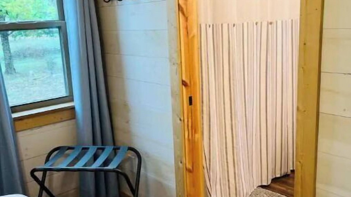 Granbury Cabin | Bosque Breeze