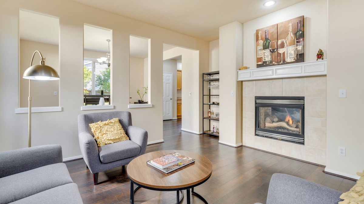 North Creek House | Bothell Retreat: Home Gym, Fireplace & More!