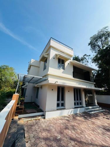 Alattur House | Bougain Villa Palakkad