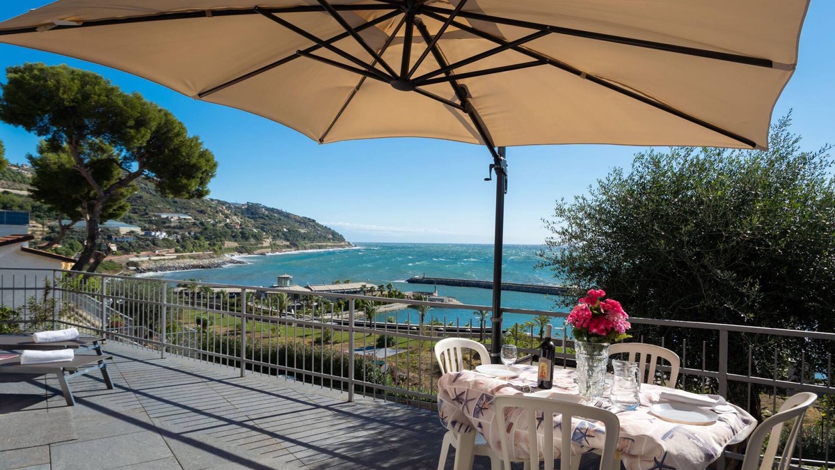 San Lorenzo al Mare House | Bouganvilla (SLR402) by Interhome